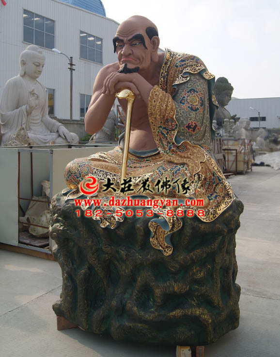 銅雕注茶半托迦尊者側(cè)面塑像 銅雕注茶半托迦尊者側(cè)面塑像